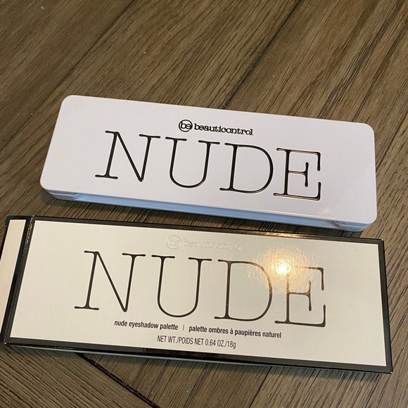 Beauticontrol NUDE Eyeshadow Palette - Picture 3 of 3